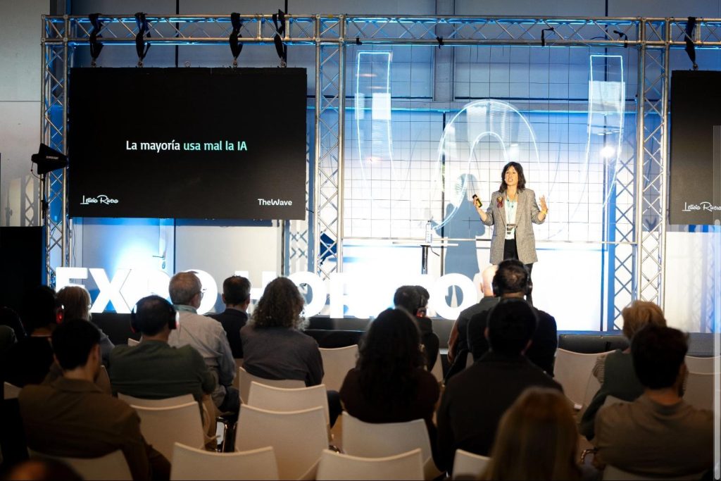 Leticia Rivera, ponente en The Wave 2026